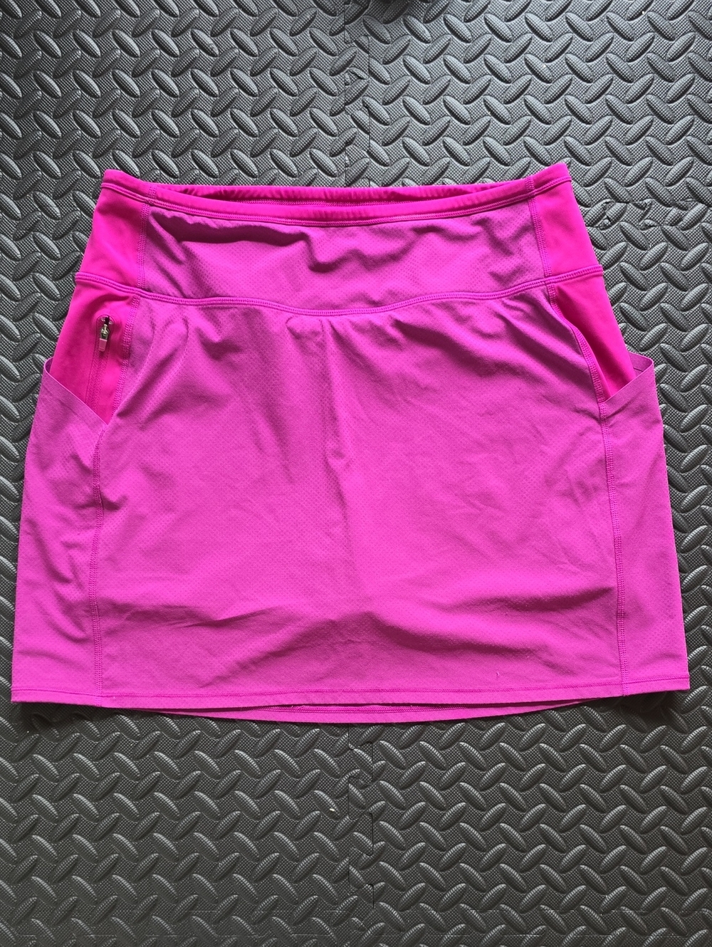 Athleta Magenta Action Skort In Dobby 16.5"- M